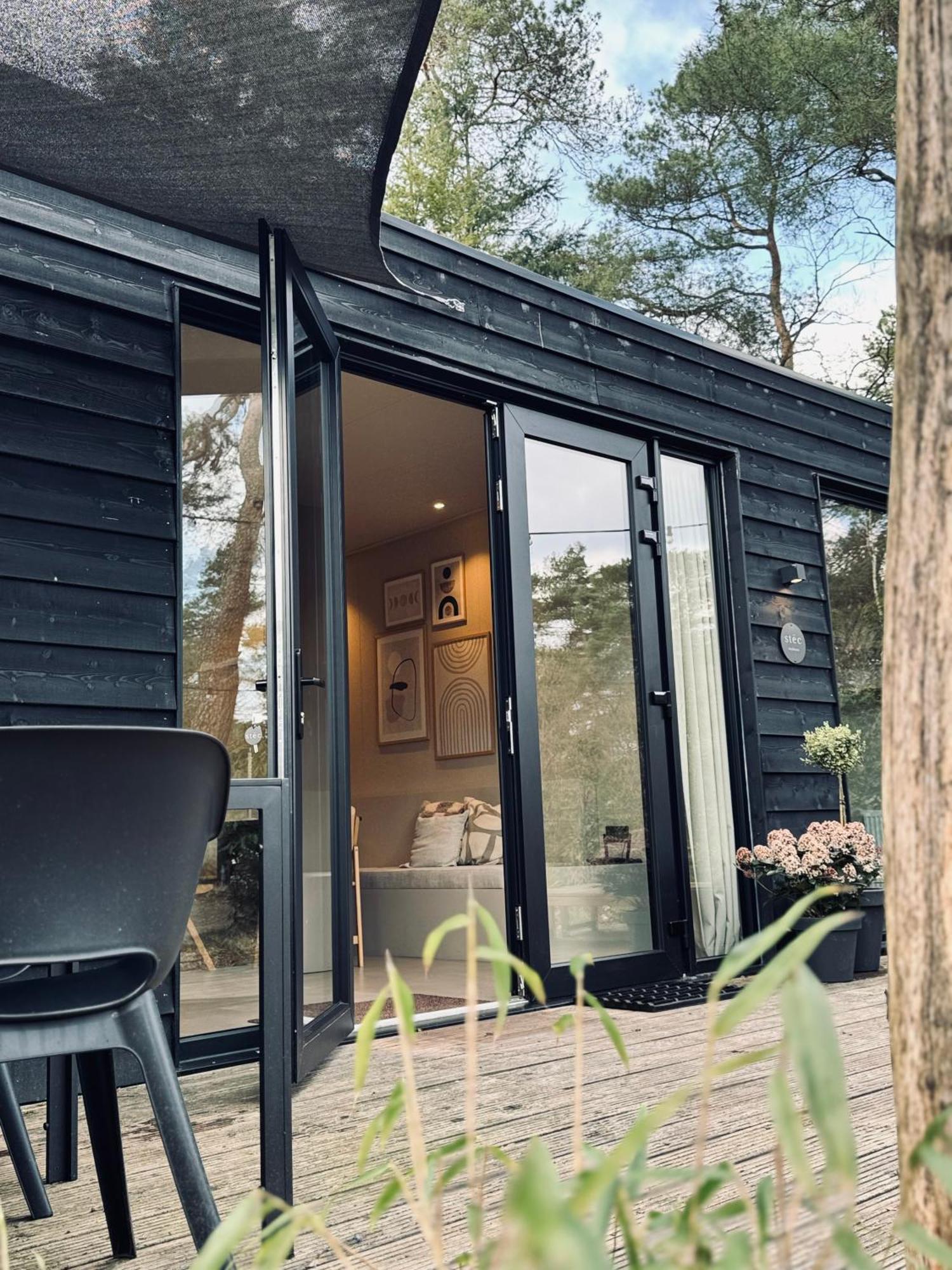 Luxe Tiny House Stec Midden Op De Veluwe In Nunspeet Villa Exterior photo